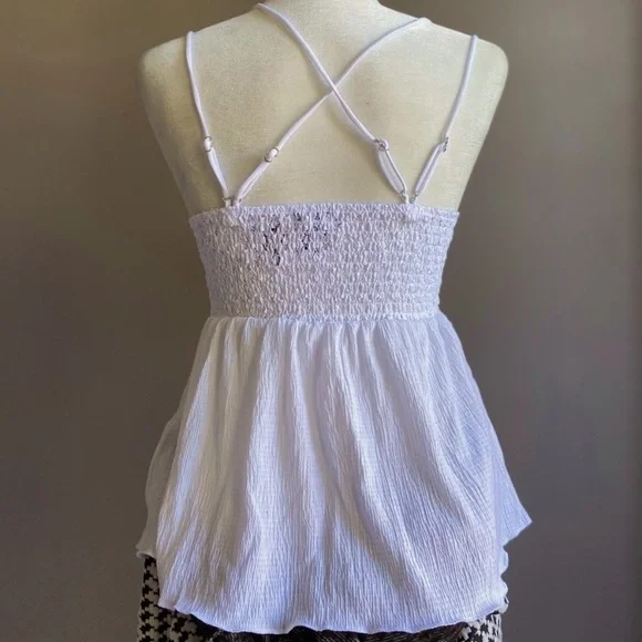 Stretchy Scallop Lace Top - Picture 5 of 6